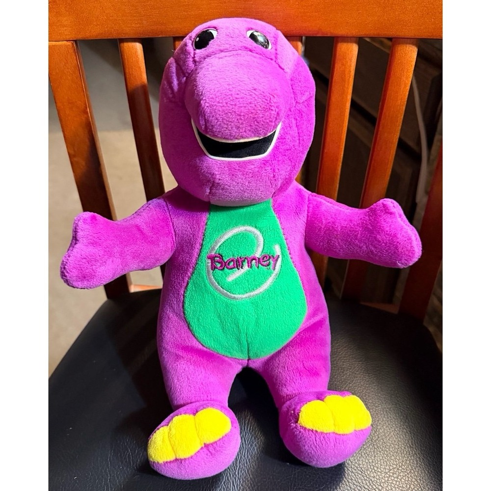 Vintage Y2K Barney plush.  Talking and singing.  Push hand or belly for song